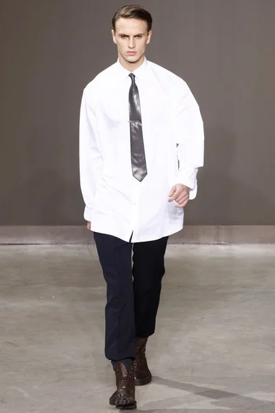 Look 46